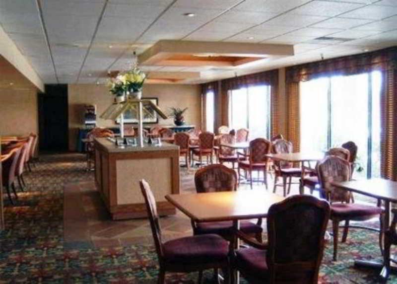 Ramada By Wyndham Salt Lake City North Temple Restaurant photo